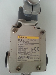 D4B - 5100N Limit switch Omron