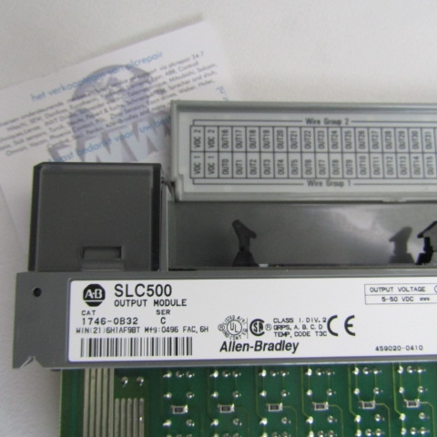 1746-OB32 SLC500 output module DC-source