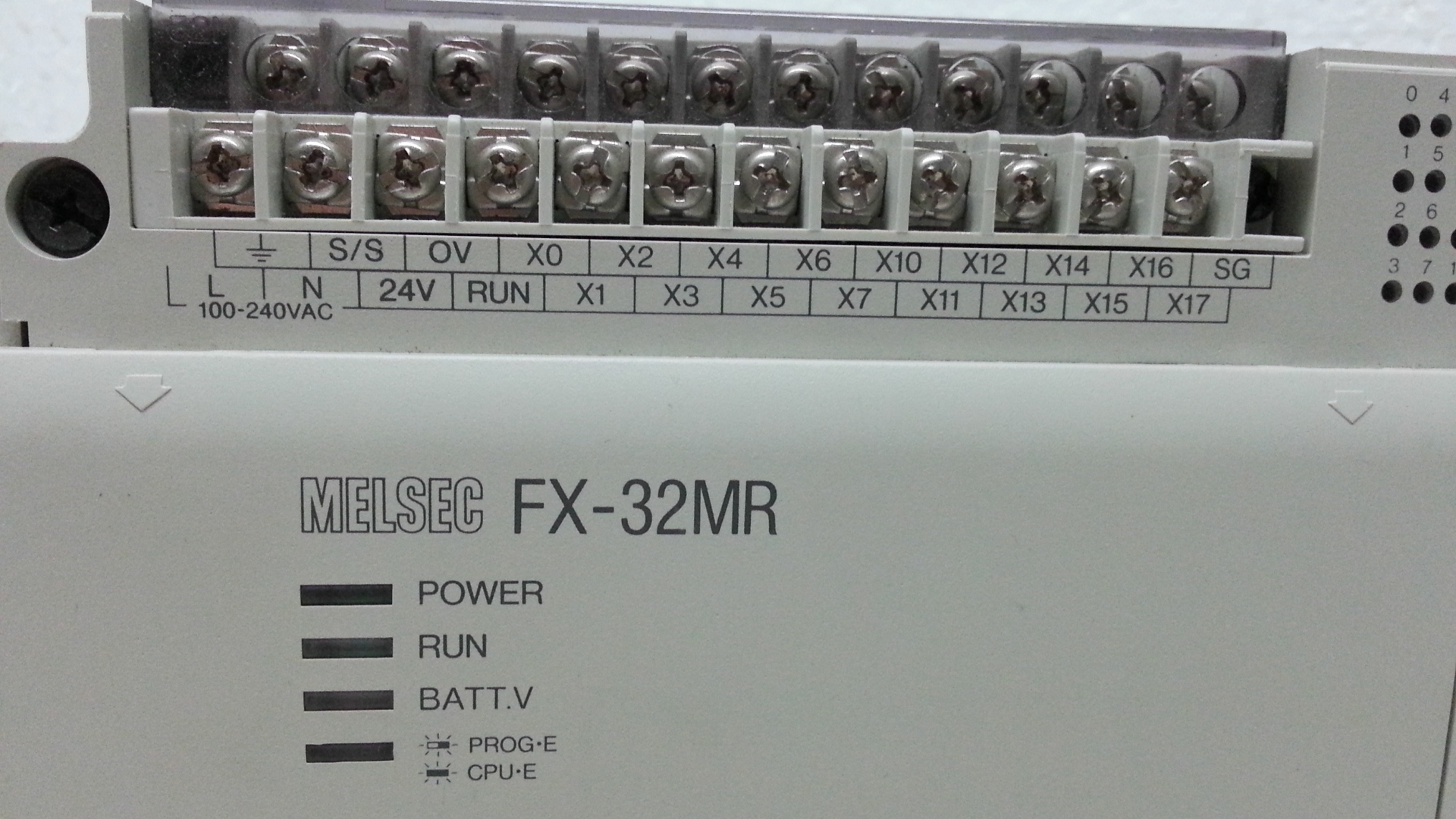 FX32MR melsec PLC Unit.
