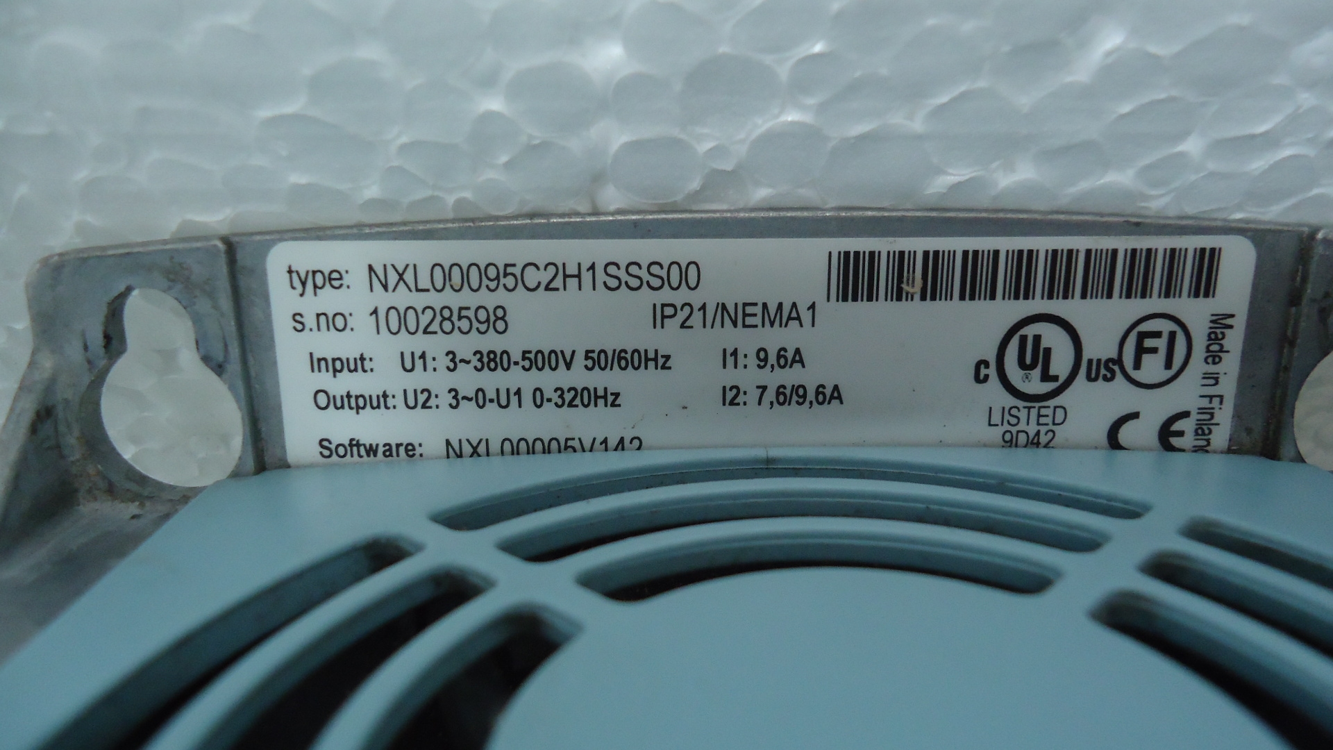NXL0095C2H1SSS00 IP21/NEMA1 Vacon drive